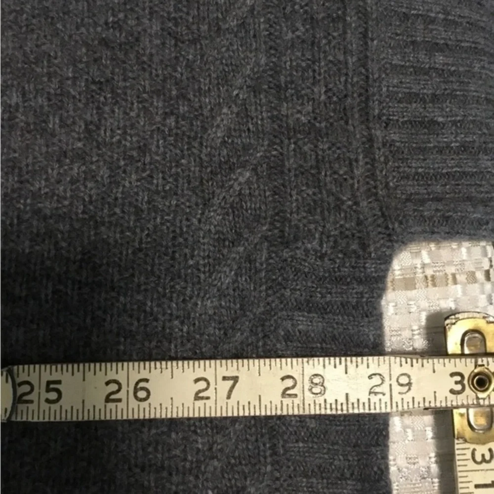Cynhia ROWLEY 100% 2 ply cashmere sweater XS/S‎